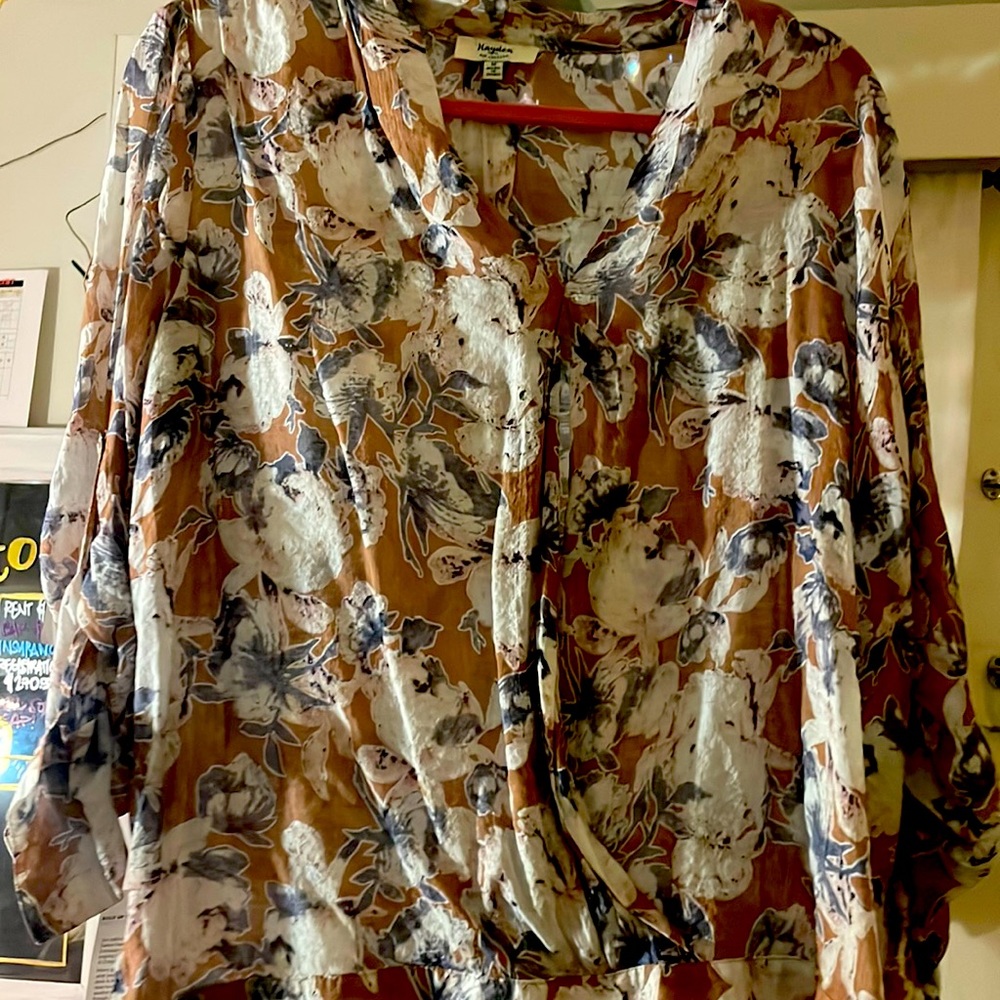 Floral loose blouse